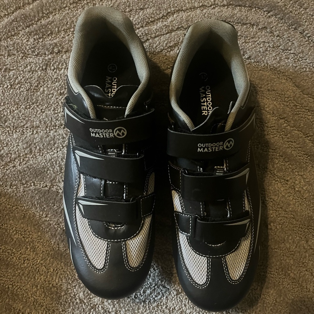 Outdoor Master Black Cycling Shoes Sz 10 Peloton